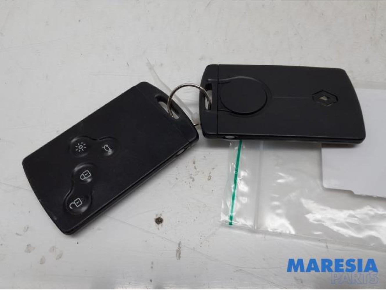 Renault - Megane - Key card