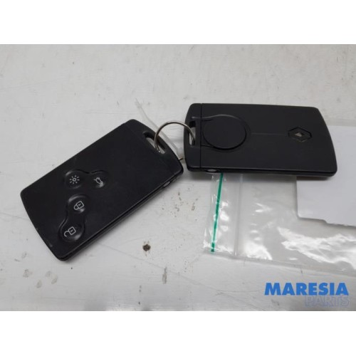 Renault - Megane - Key card