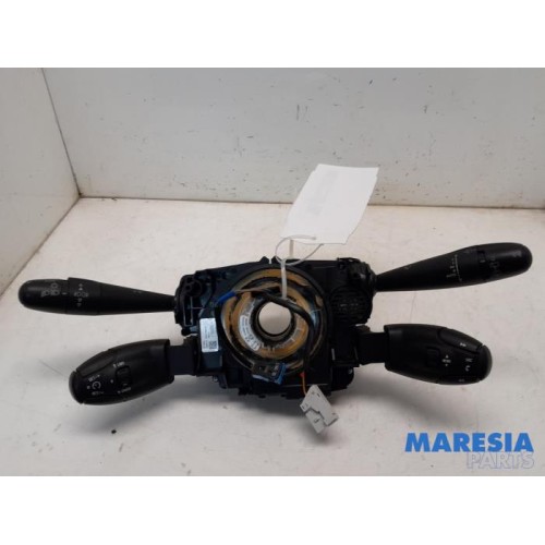 Peugeot - 5008 - Steering column stalk