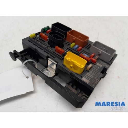 Peugeot - 5008 - Fuse box