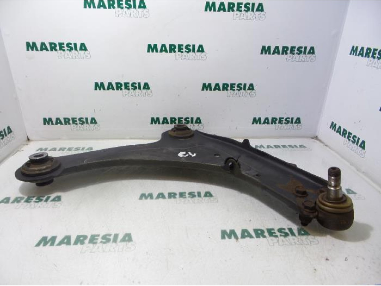Renault - Laguna - Front lower wishbone, right