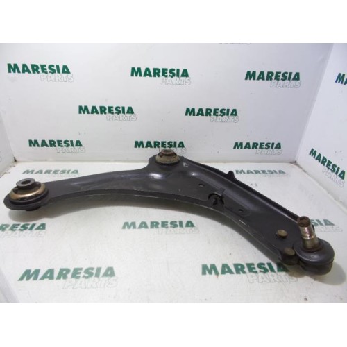 Renault - Laguna - Front lower wishbone, right