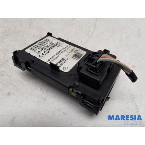 Renault - Grand Scenic - Card reader (lock)