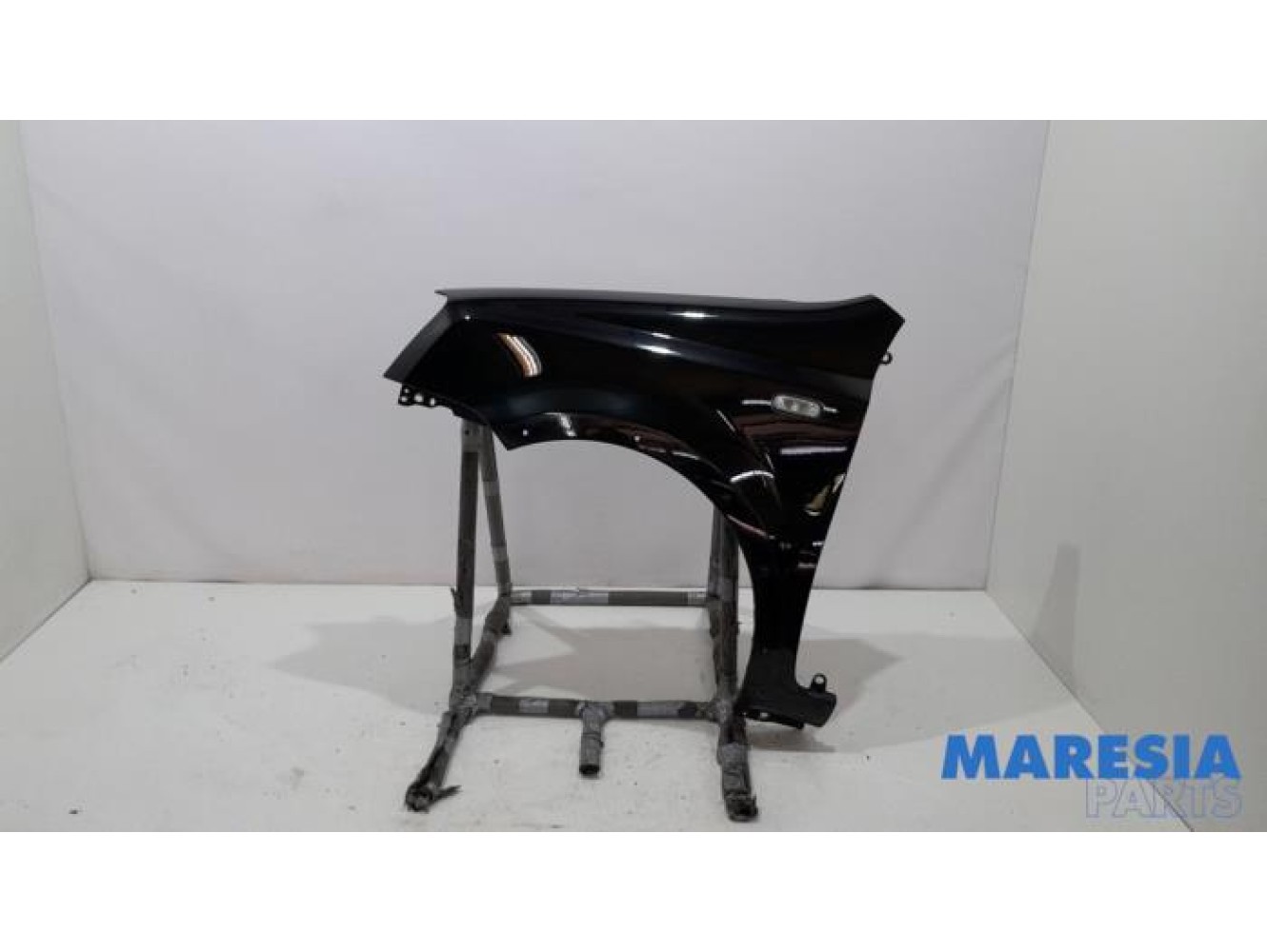 Fiat - Panda - Front wing, left
