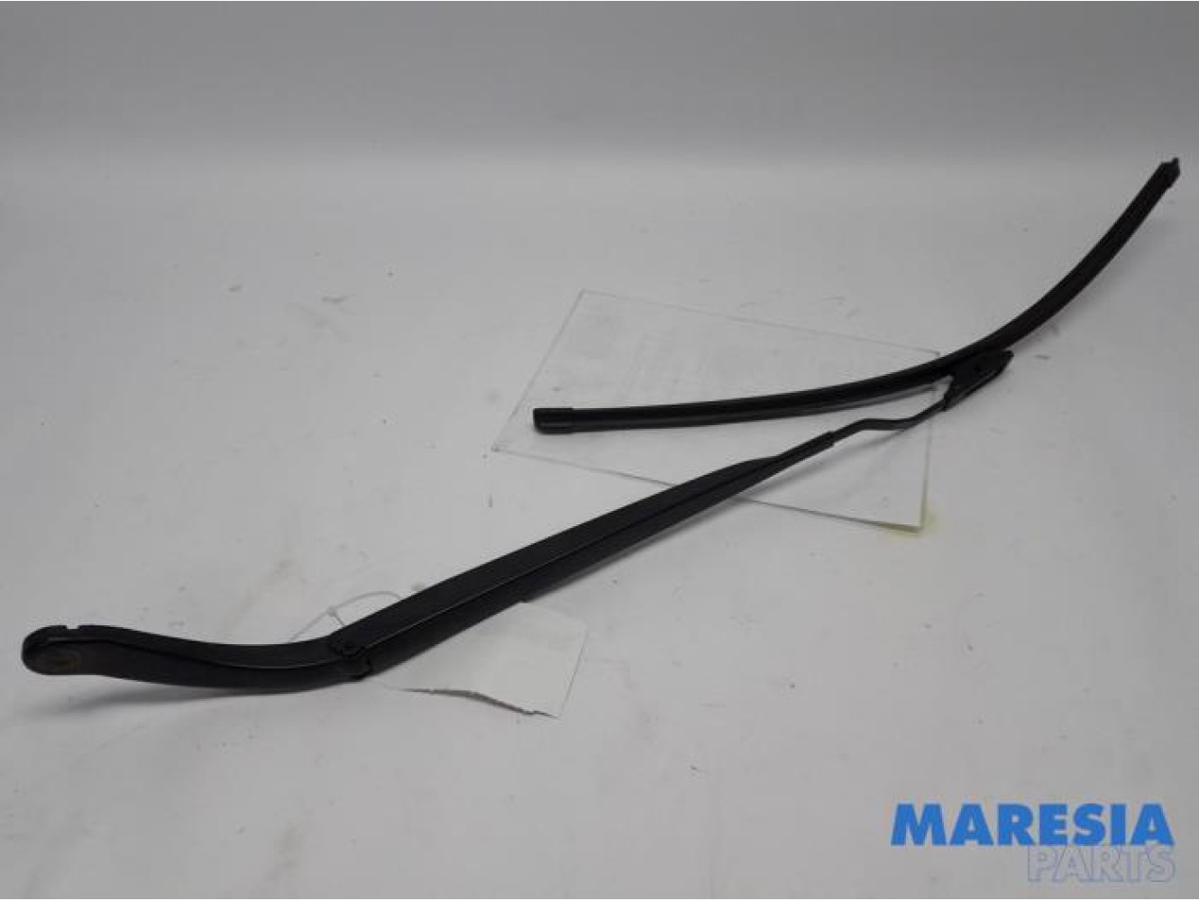 Renault - Grand Scenic - Front wiper arm