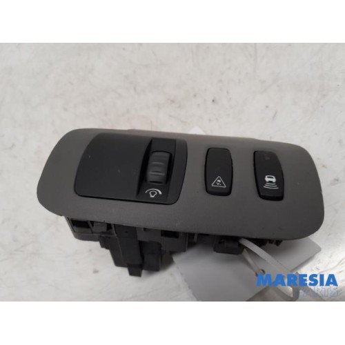 Renault - Grand Scenic - Switch (miscellaneous)