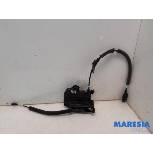 Renault - Clio - Rear door mechanism 4-door, right