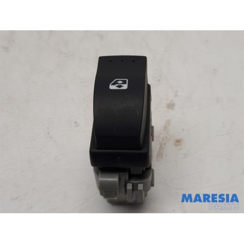 Renault - Grand Scenic - Electric window switch