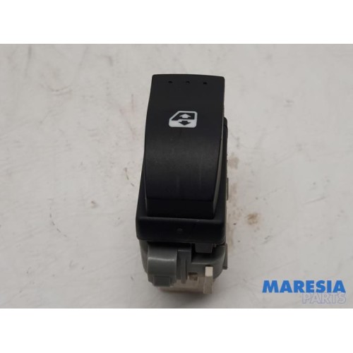Renault - Grand Scenic - Electric window switch