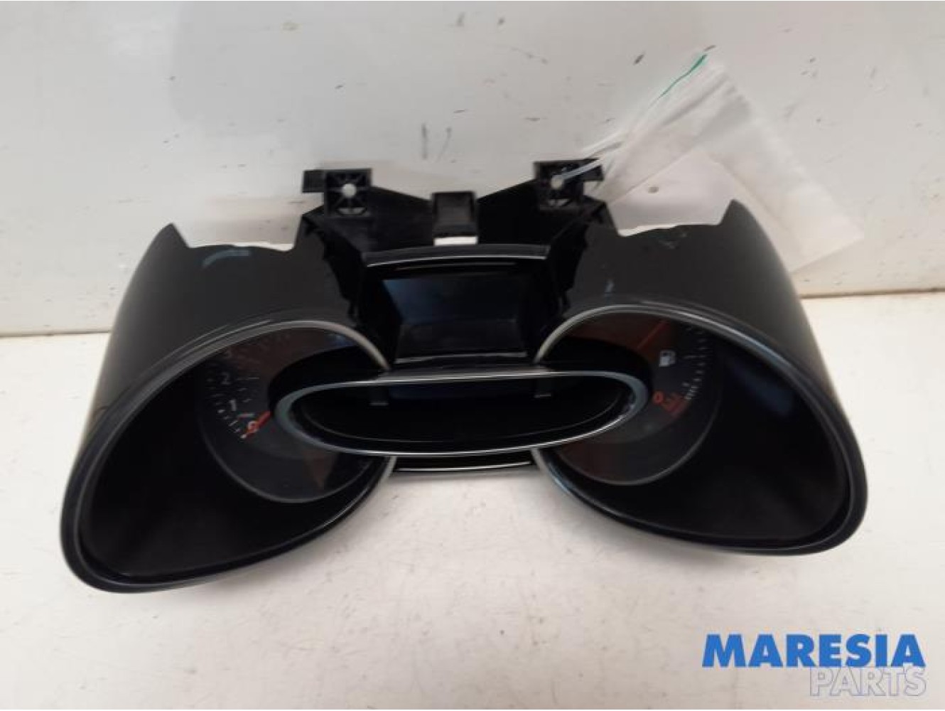 Renault - Clio - Instrument panel