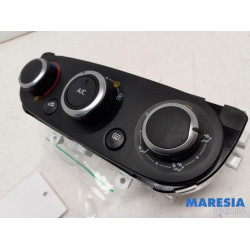 Renault - Clio - Panneau de commandes chauffage
