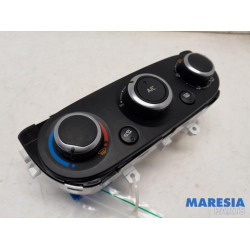 Renault - Clio - Panneau de commandes chauffage