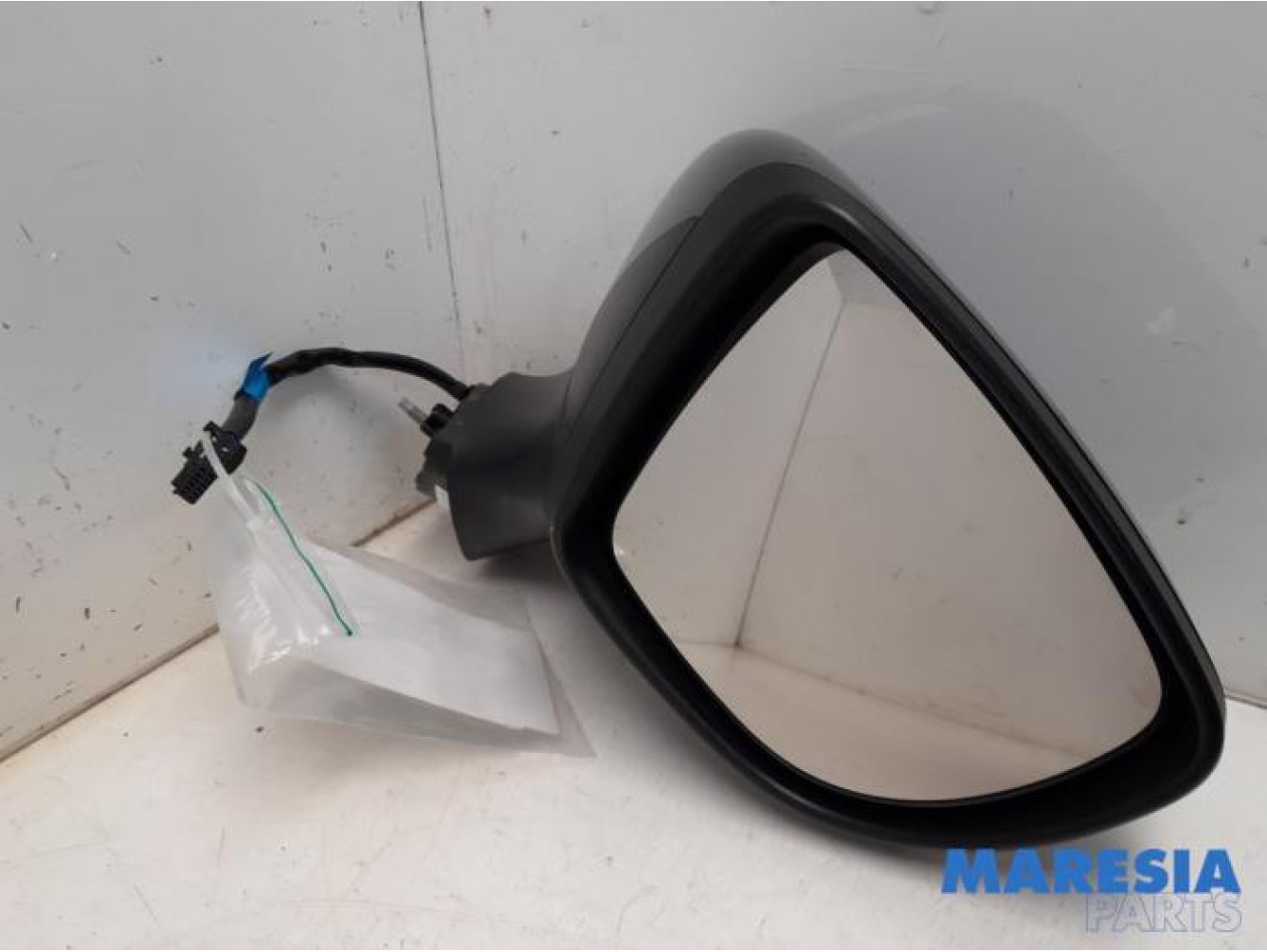 Renault - Clio - Wing mirror, right