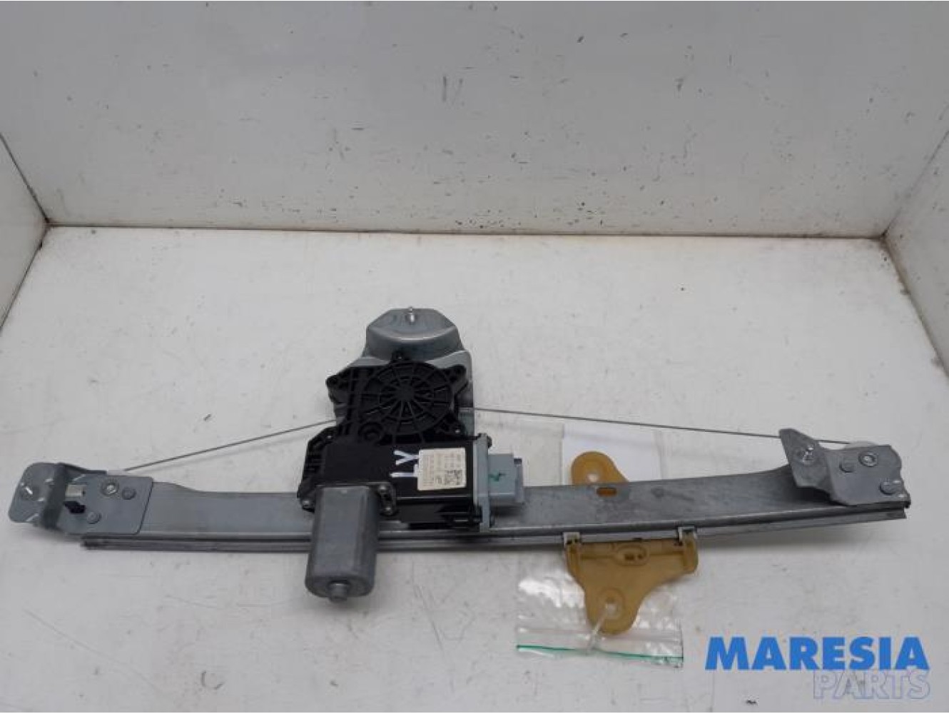 Renault - Clio - Window mechanism 4-door, front left