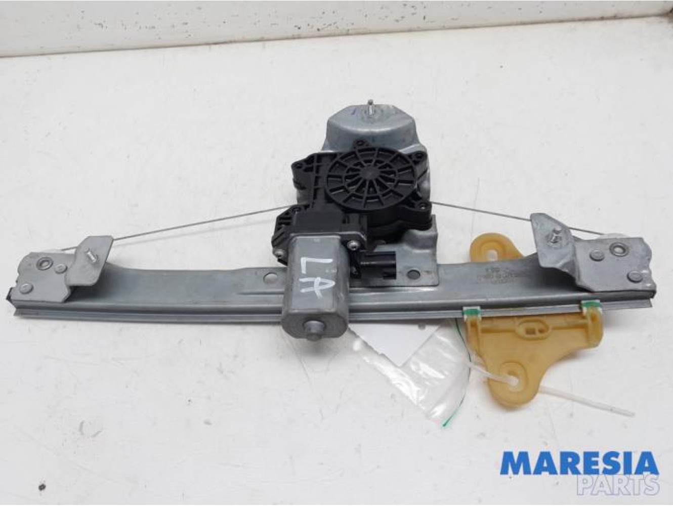 Renault - Clio - Rear door window mechanism 4-door, left