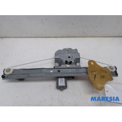 Renault - Clio - Rear door window mechanism 4-door, right
