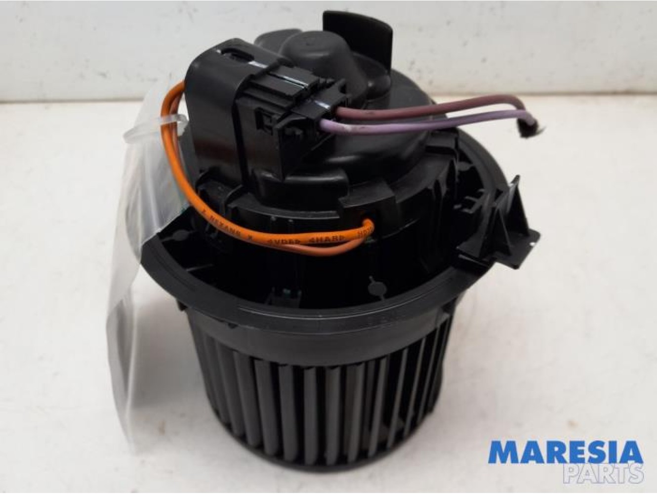 Renault - Clio - Heating and ventilation fan motor