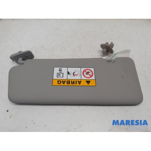 Renault - Clio - Sun visor
