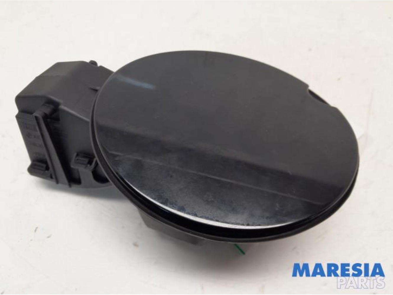 Renault - Clio - Tank cap cover