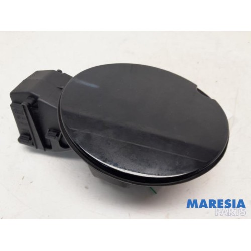 Renault - Clio - Tank cap cover