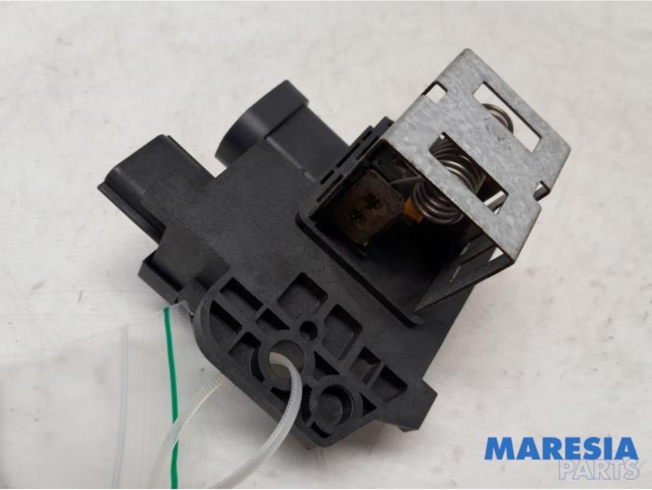 Renault - Clio - Cooling fan resistor