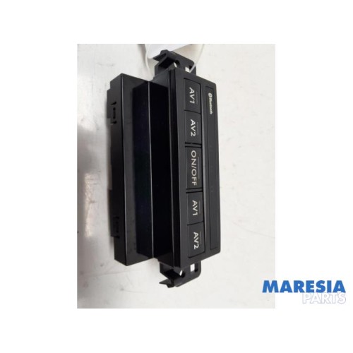 Peugeot - 5008 - DVD player