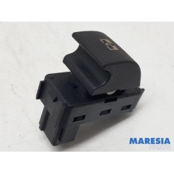 Peugeot - 5008 - Electric window switch