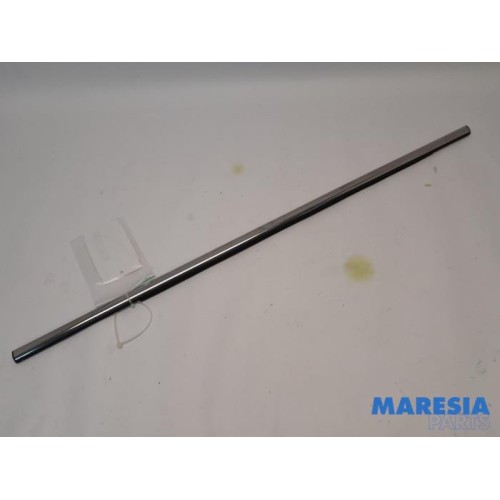 Renault - Clio - Joint de vitre