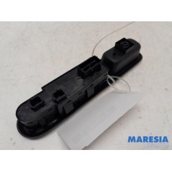 Peugeot - 5008 - Multi-functional window switch