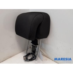 Peugeot - 5008 - Headrest
