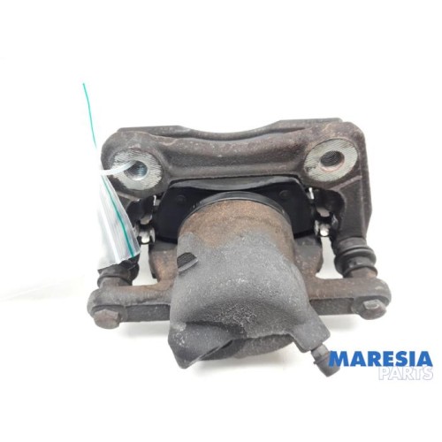 Renault - Kangoo - Front brake calliper, left