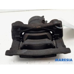 Renault - Kangoo - Front brake calliper, right