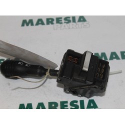 Renault - Twingo - Indicator switch
