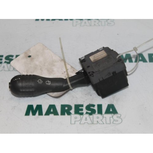 Renault - Twingo - Indicator switch