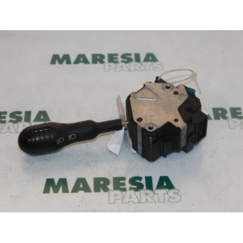 Renault - Twingo - Indicator switch
