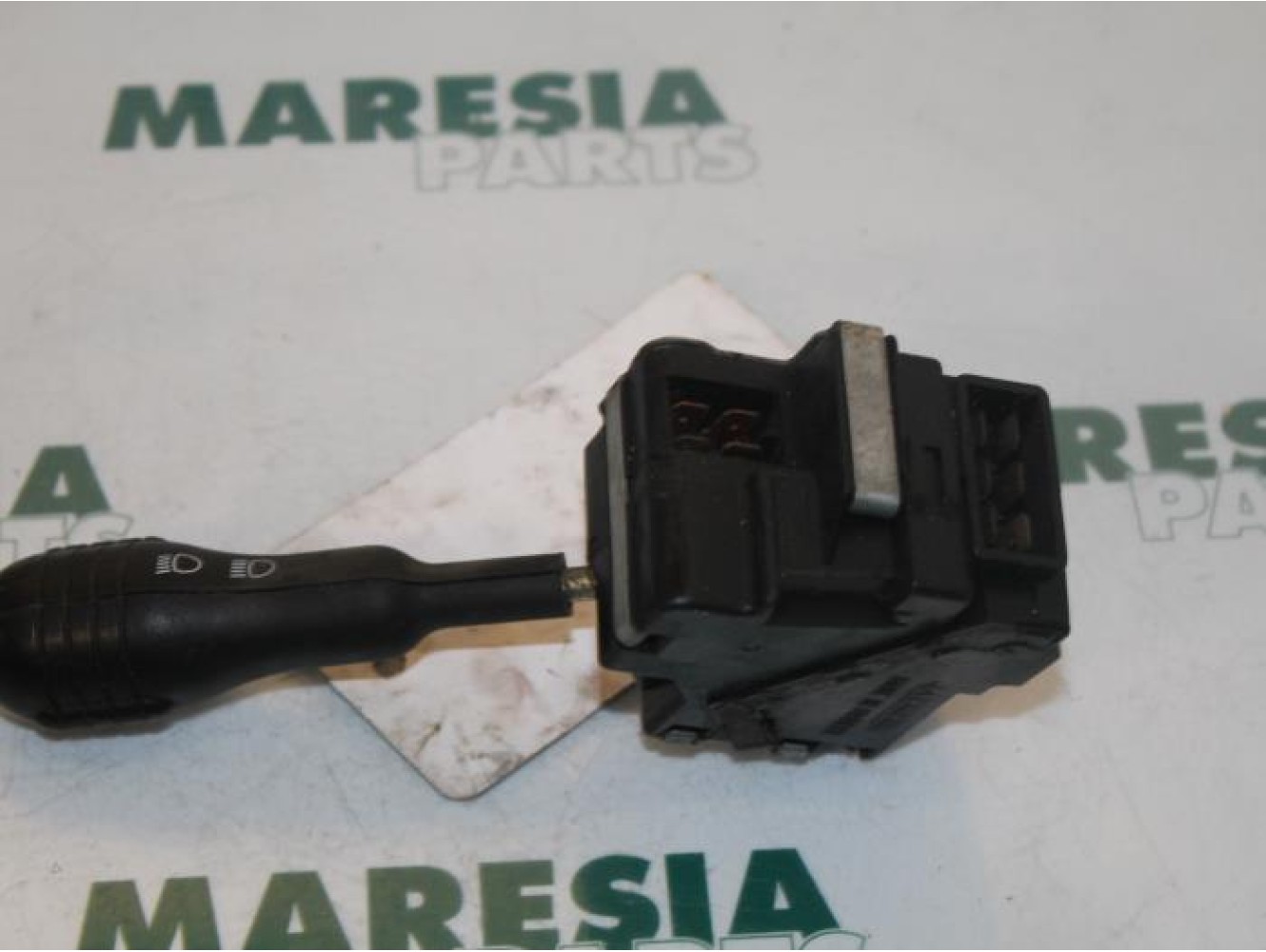 Renault - Twingo - Indicator switch