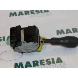 Renault - Twingo - Indicator switch