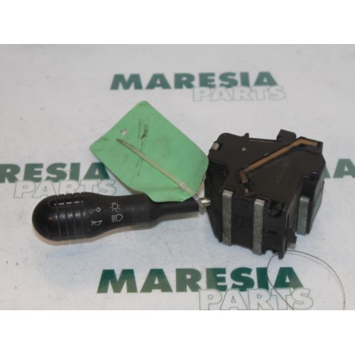 Renault - Twingo - Indicator switch