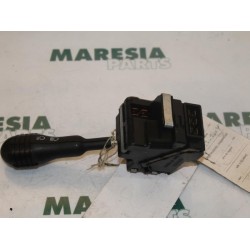 Renault - Twingo - Indicator switch