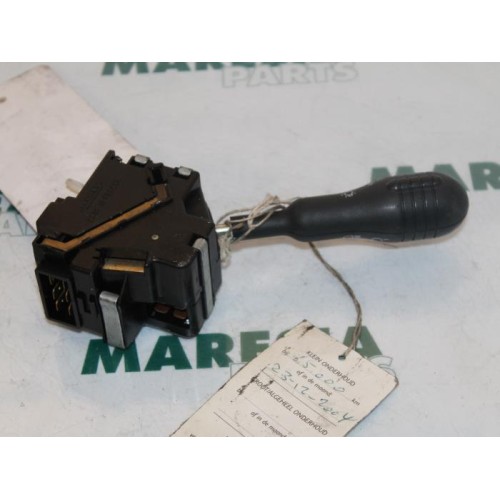 Renault - Twingo - Indicator switch