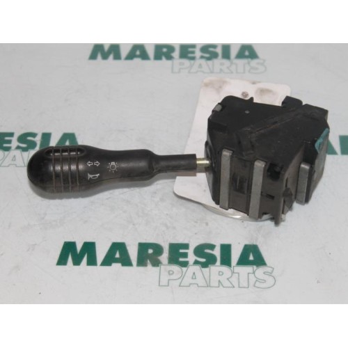 Renault - Twingo - Indicator switch