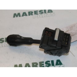 Renault - Twingo - Indicator switch