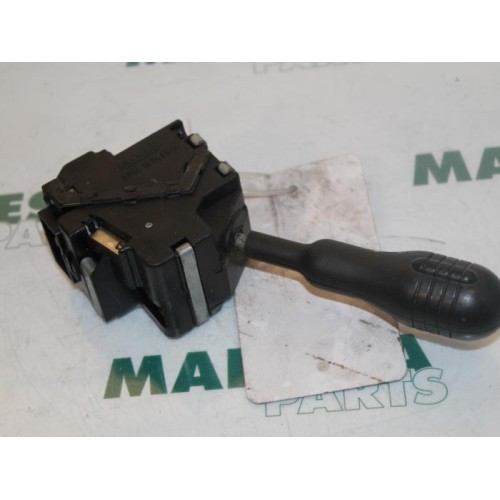 Renault - Twingo - Indicator switch