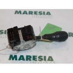 Renault - Twingo - Indicator switch