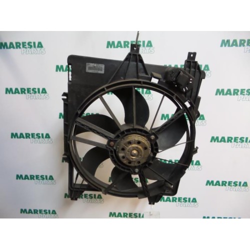 Renault - Clio - Fan motor