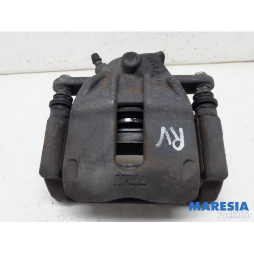 Renault - Clio - Front brake calliper, right