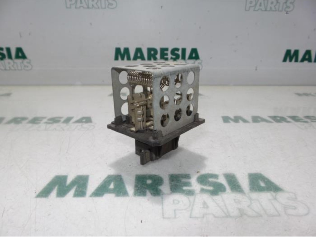 Peugeot - 206 - Heater resistor