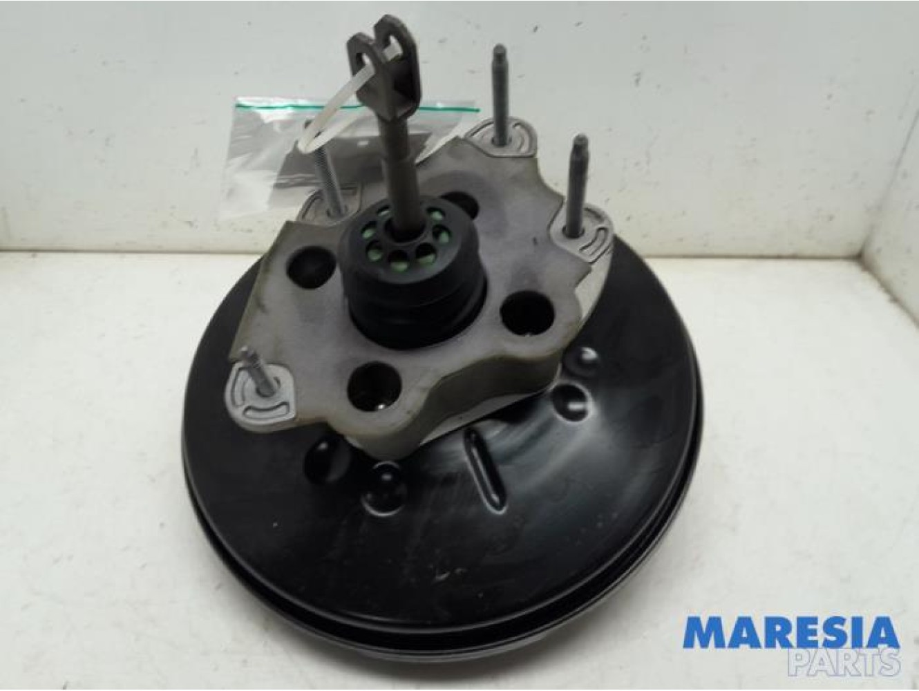 Renault - Clio - Brake servo