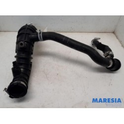 Renault - Clio - Air intake hose