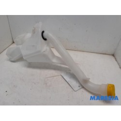 Renault - Clio - Front windscreen washer reservoir